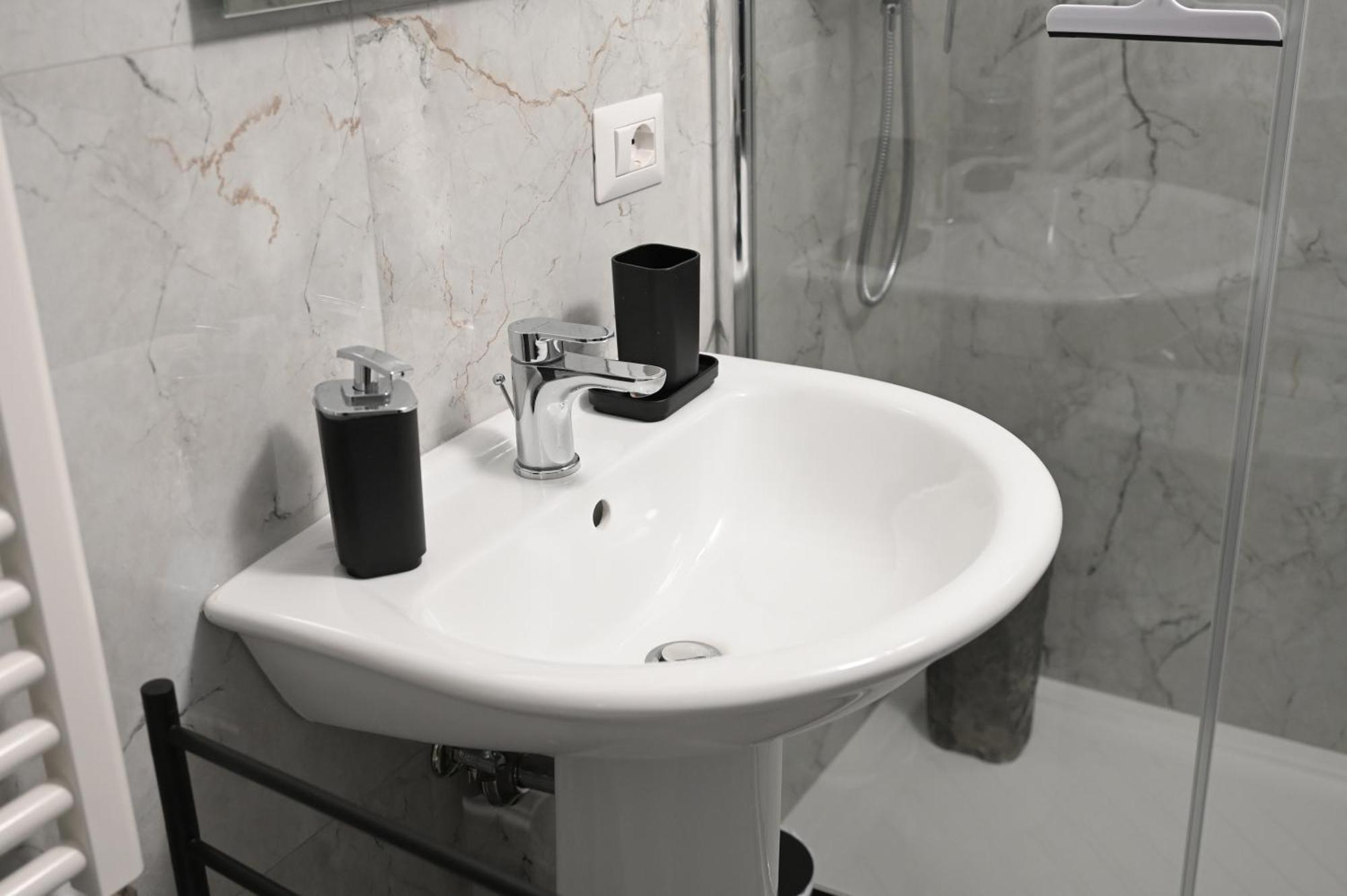 Karlin'S House Anzi - Albergo Diffuso Экстерьер фото