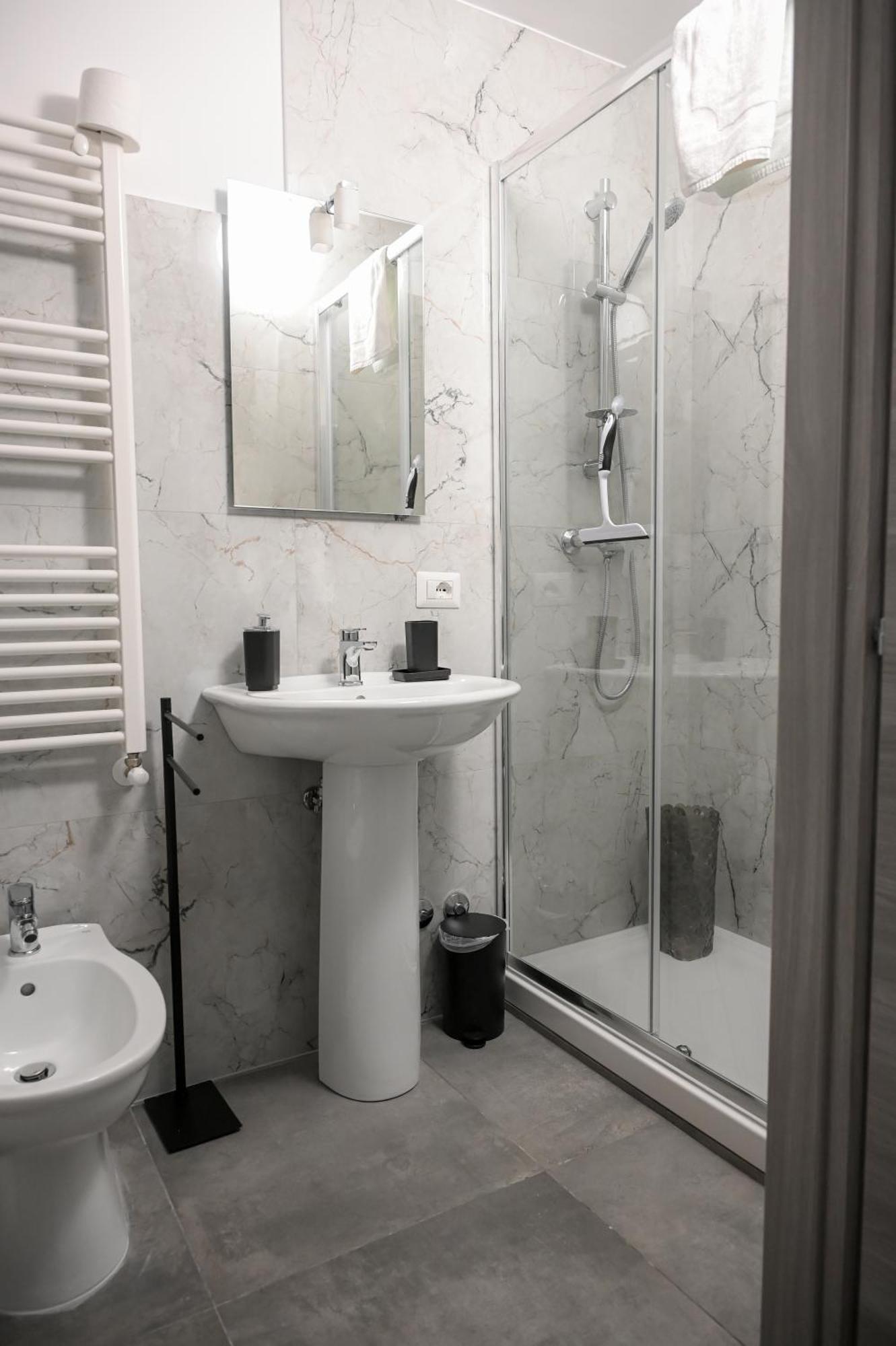 Karlin'S House Anzi - Albergo Diffuso Экстерьер фото