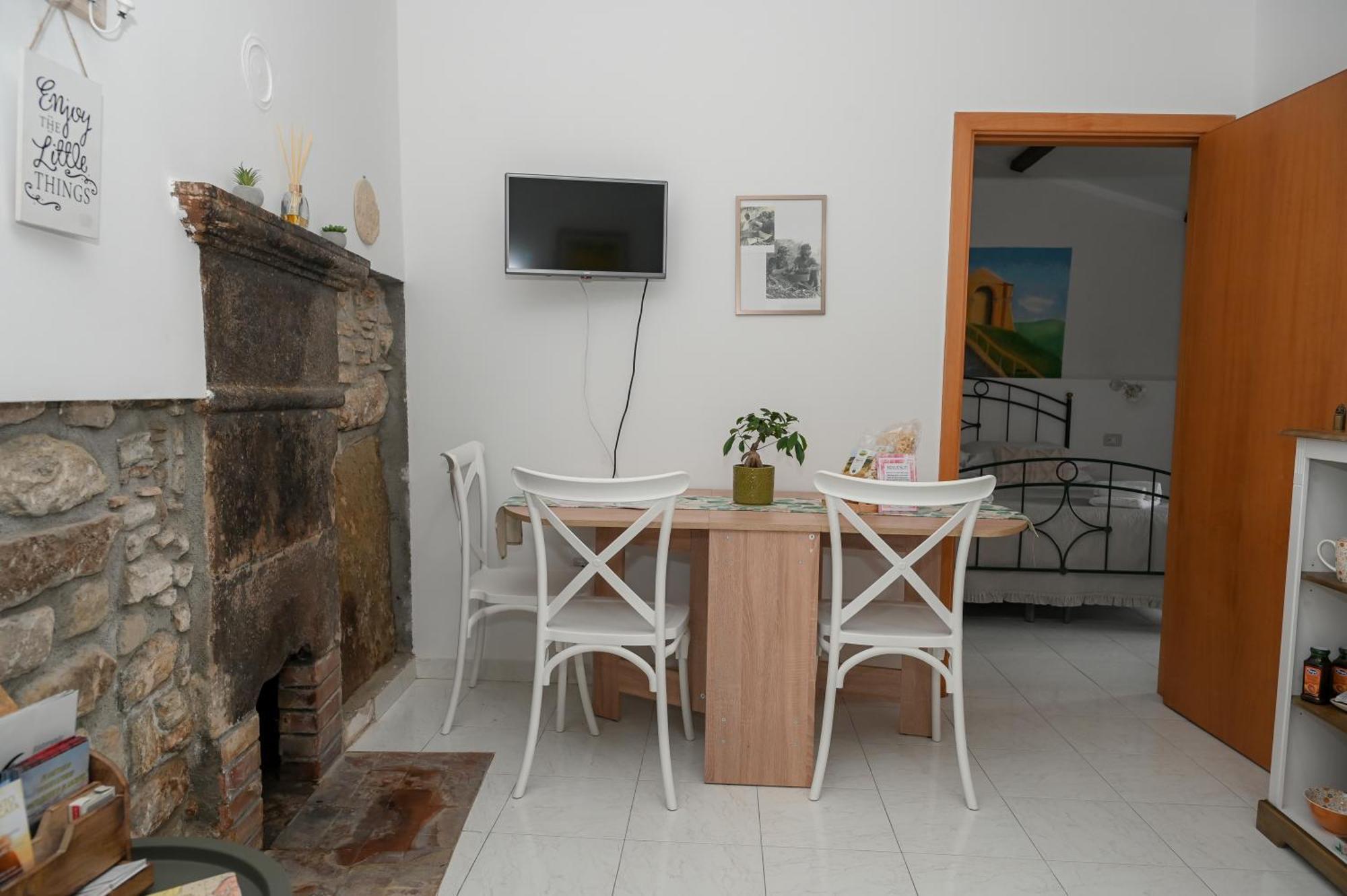 Karlin'S House Anzi - Albergo Diffuso Экстерьер фото